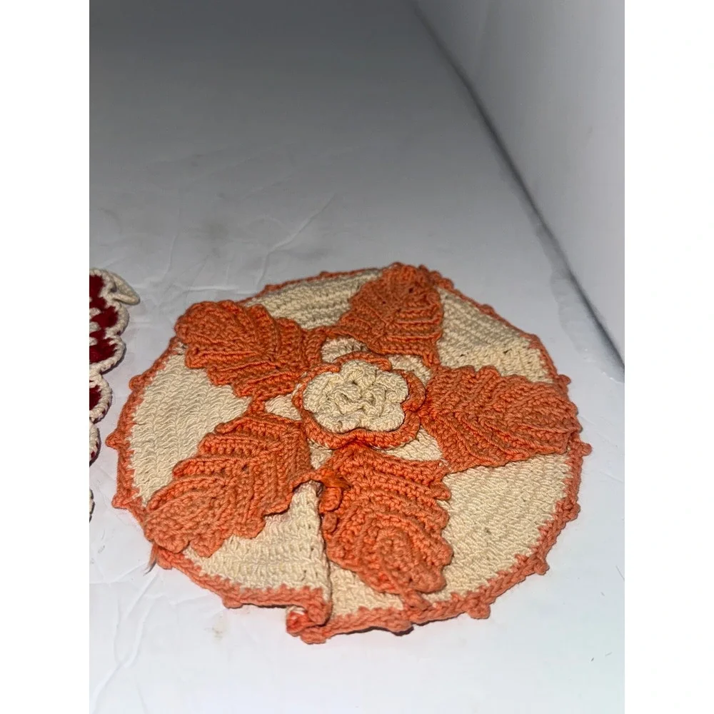 Handmade Crochet Potholders Vintage Style Floral Design Kitchen Decor Set